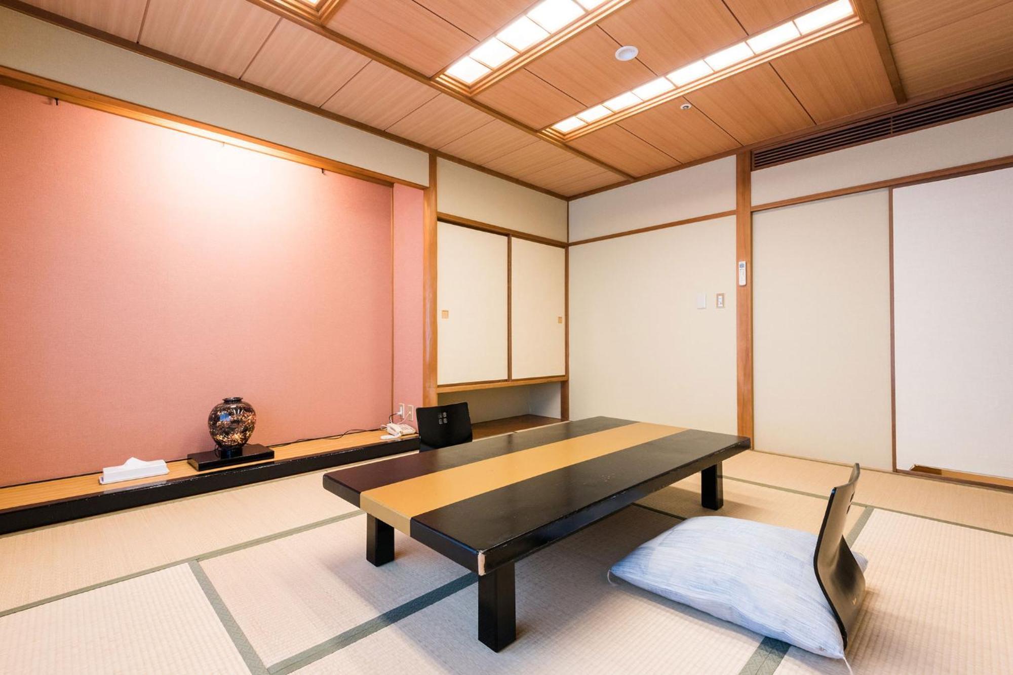 传统日式旅馆 Ooedo Onsen Monogatari Premium New Okabe 3*